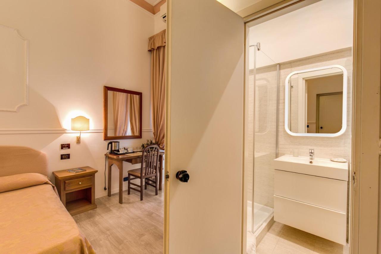 Hotel Martini Rome Room photo